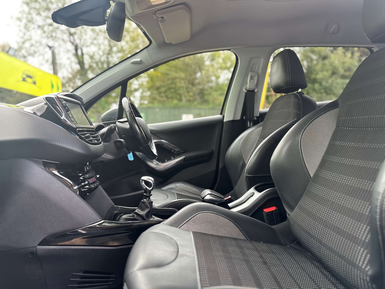 Used Peugeot 2008 2017 for sale - 76614767: Photo 16