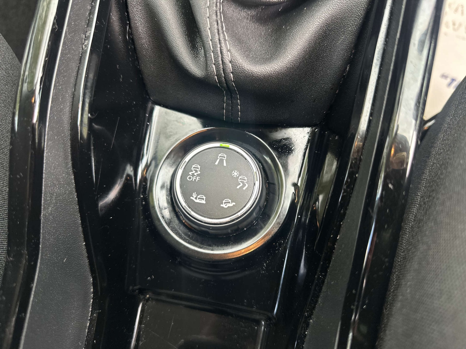 Used Peugeot 2008 2017 for sale - 76614767: Photo 23