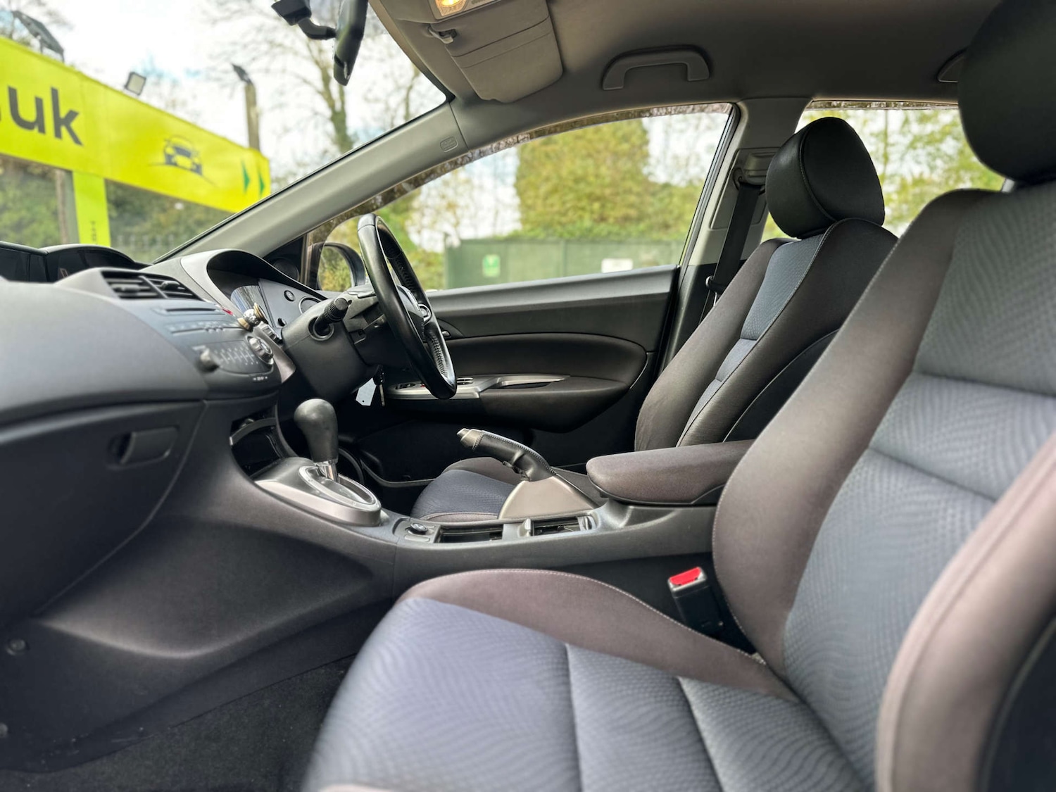 Used Honda Civic 2010 for sale - 76757115: Photo 17