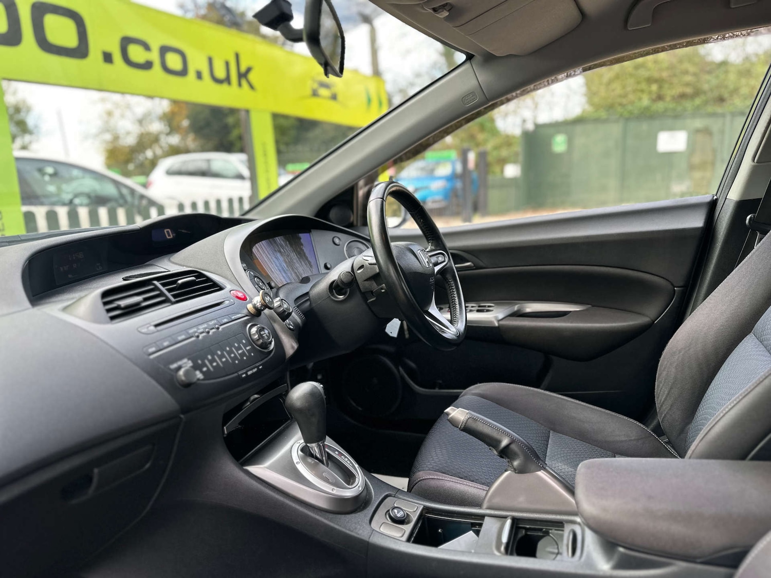 Used Honda Civic 2010 for sale - 76757115: Photo 18