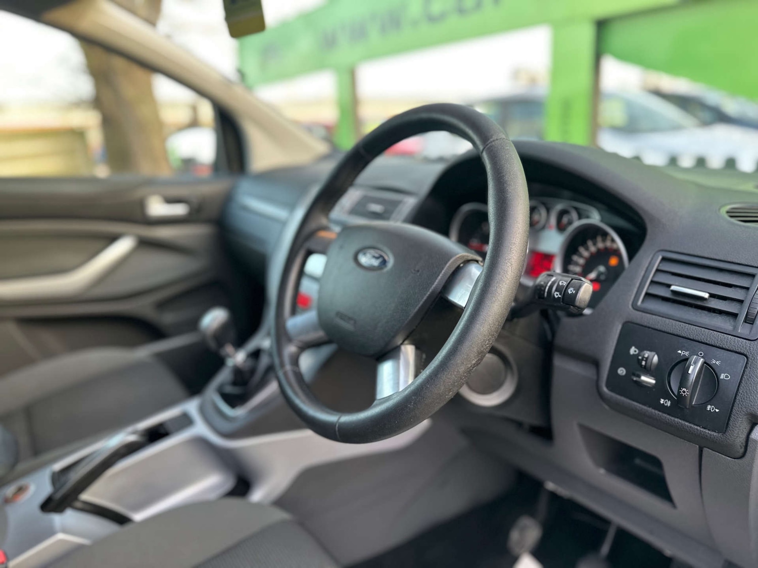 Used Ford Kuga 2011 for sale - 77797710: Photo 2