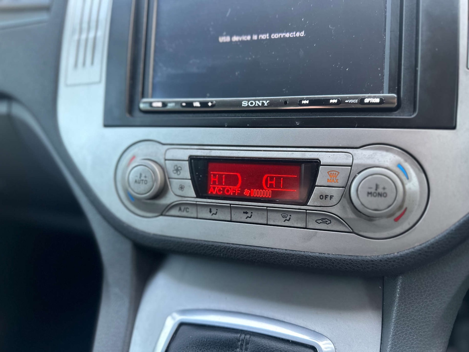 Used Ford Kuga 2011 for sale - 77797710: Photo 21