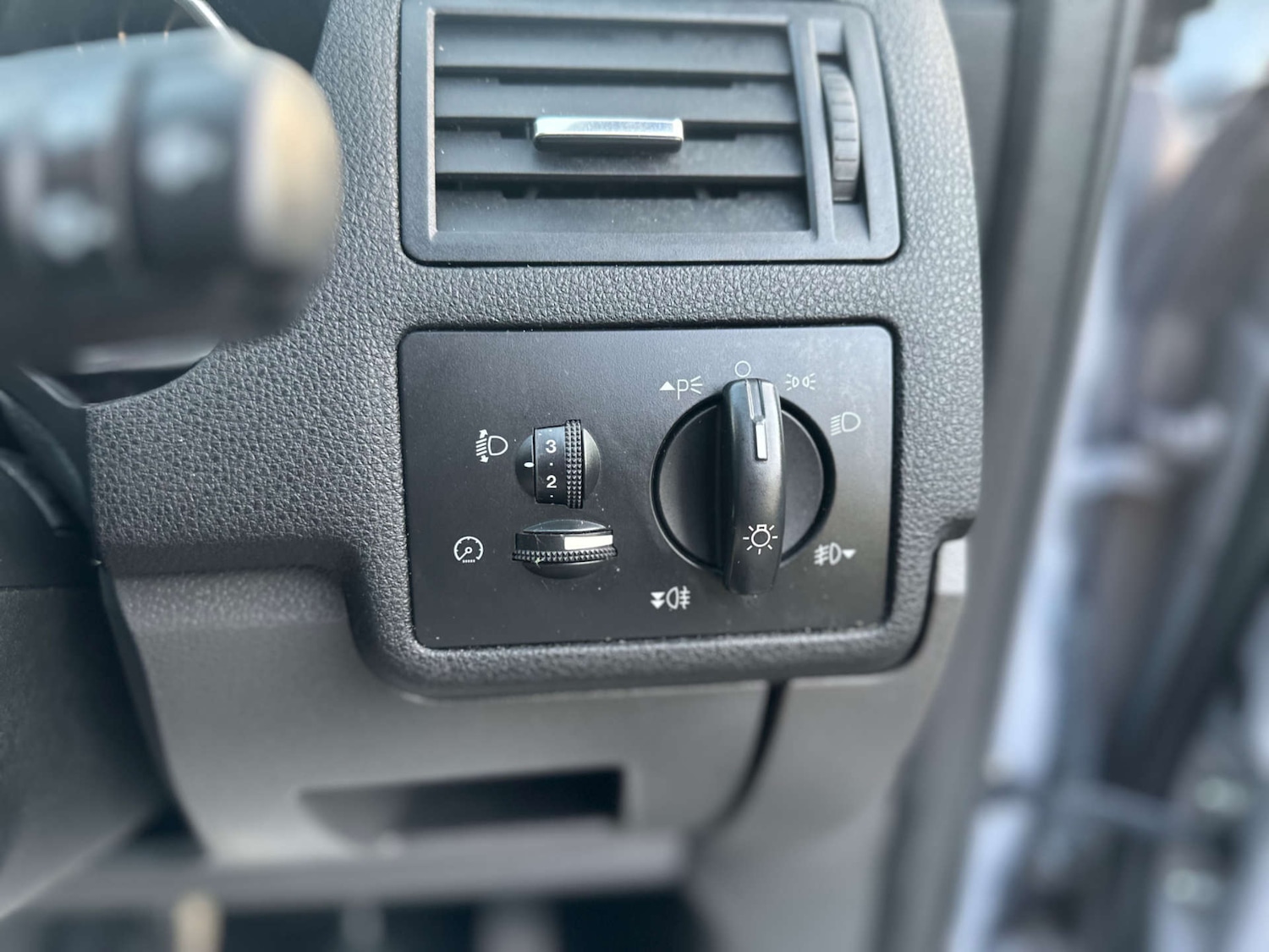 Used Ford Kuga 2011 for sale - 77797710: Photo 28