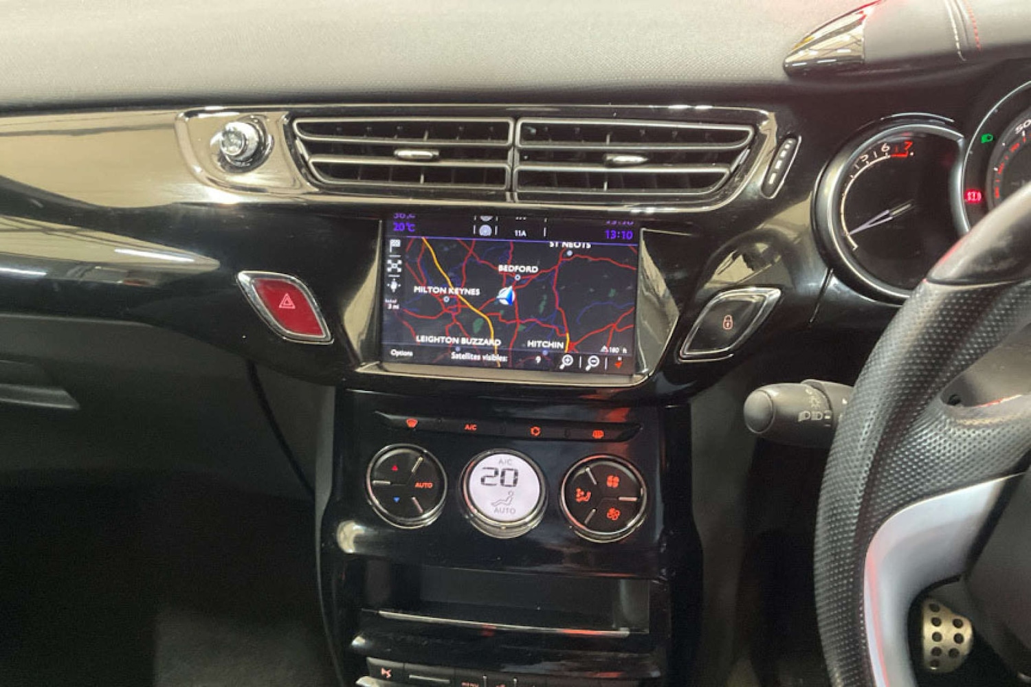 Used DS Automobiles DS 3 2017 for sale - 76132394: Photo 2