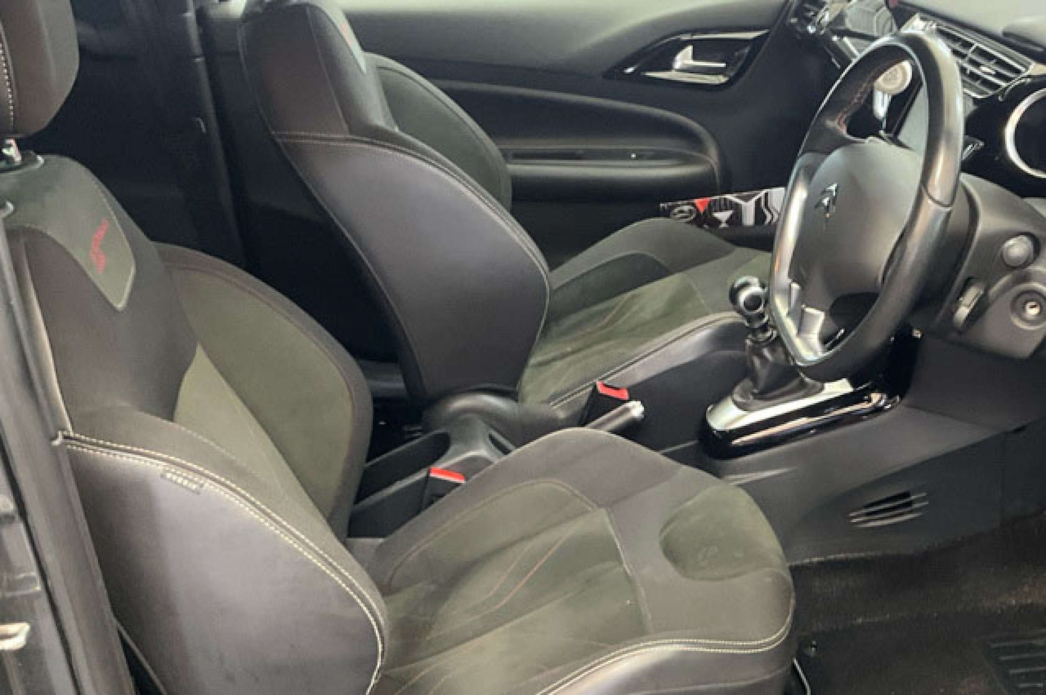 Used DS Automobiles DS 3 2017 for sale - 76132394: Photo 3