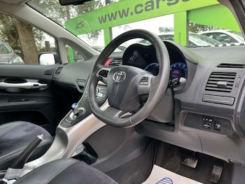 Used Toyota Auris 2012 for sale - 77259144: Photo