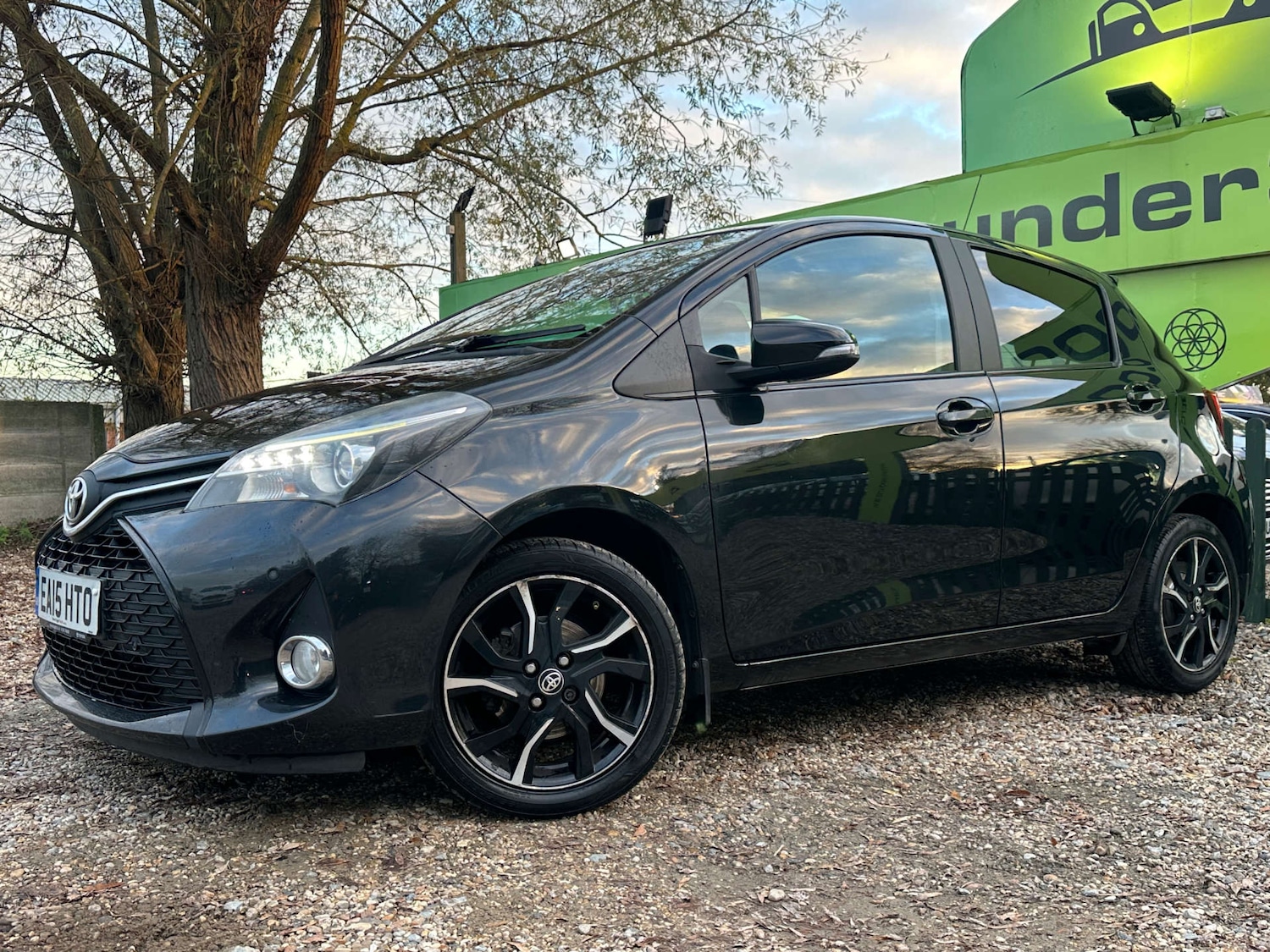 Used Toyota Yaris 2015 for sale - 76878105: Photo 7