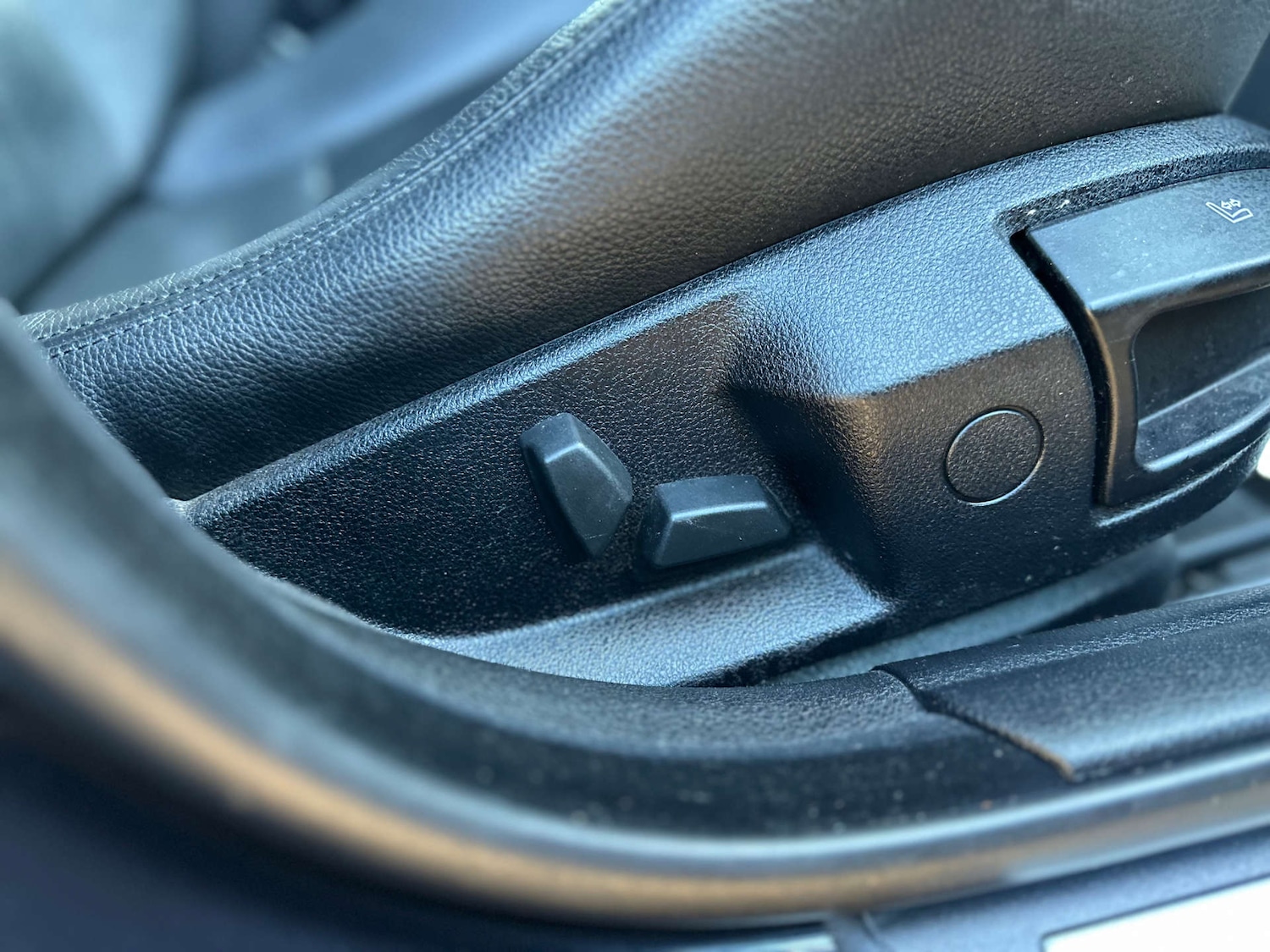 Used BMW 5 Series 2012 for sale - 76693591: Photo 37