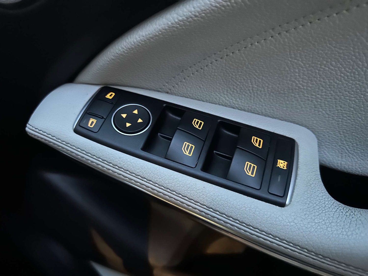 Used Mercedes-Benz A-Class 2017 for sale - 76520347: Photo 32