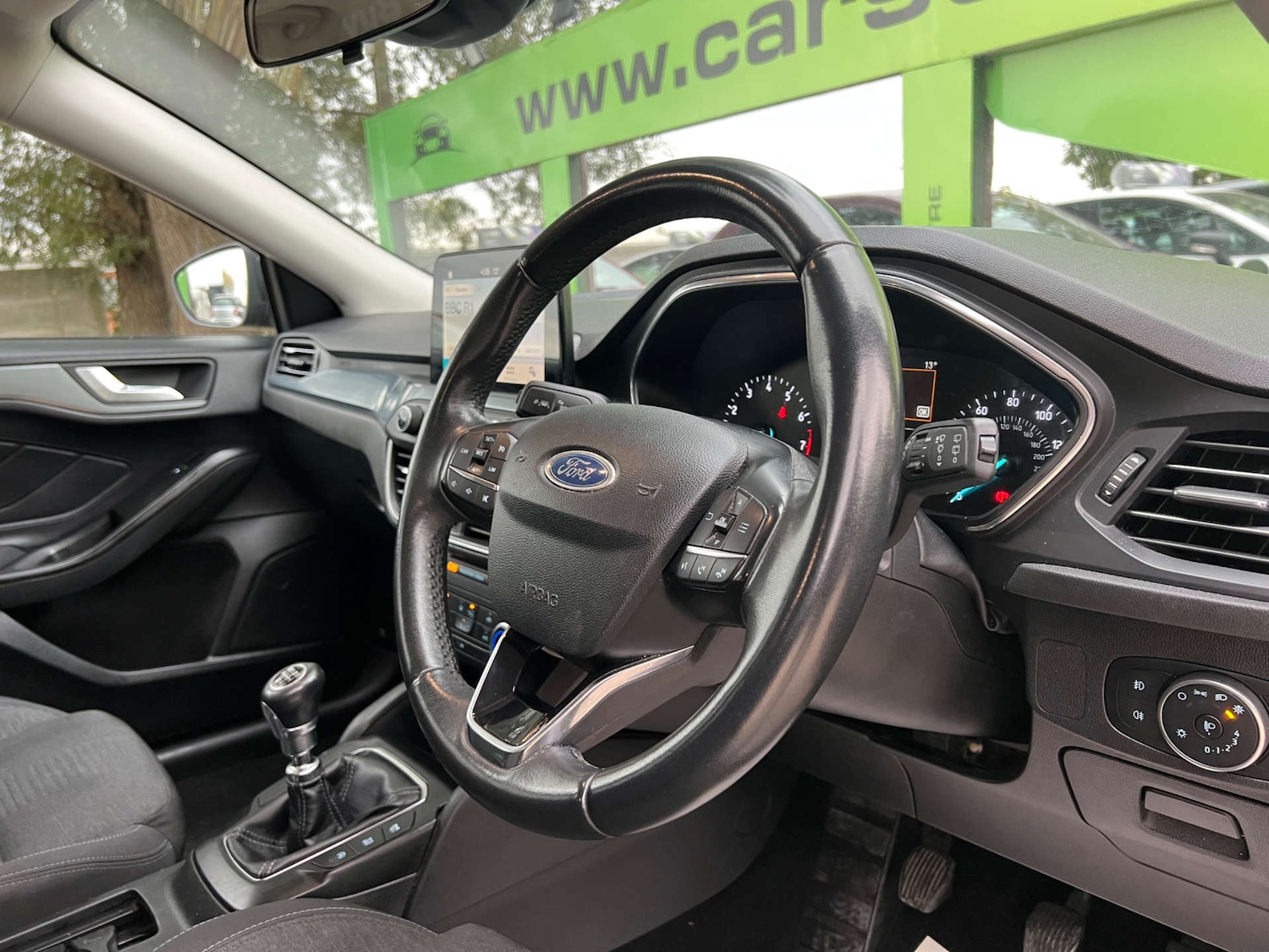 Used Ford Focus 2019 for sale - 76601621: Photo 2