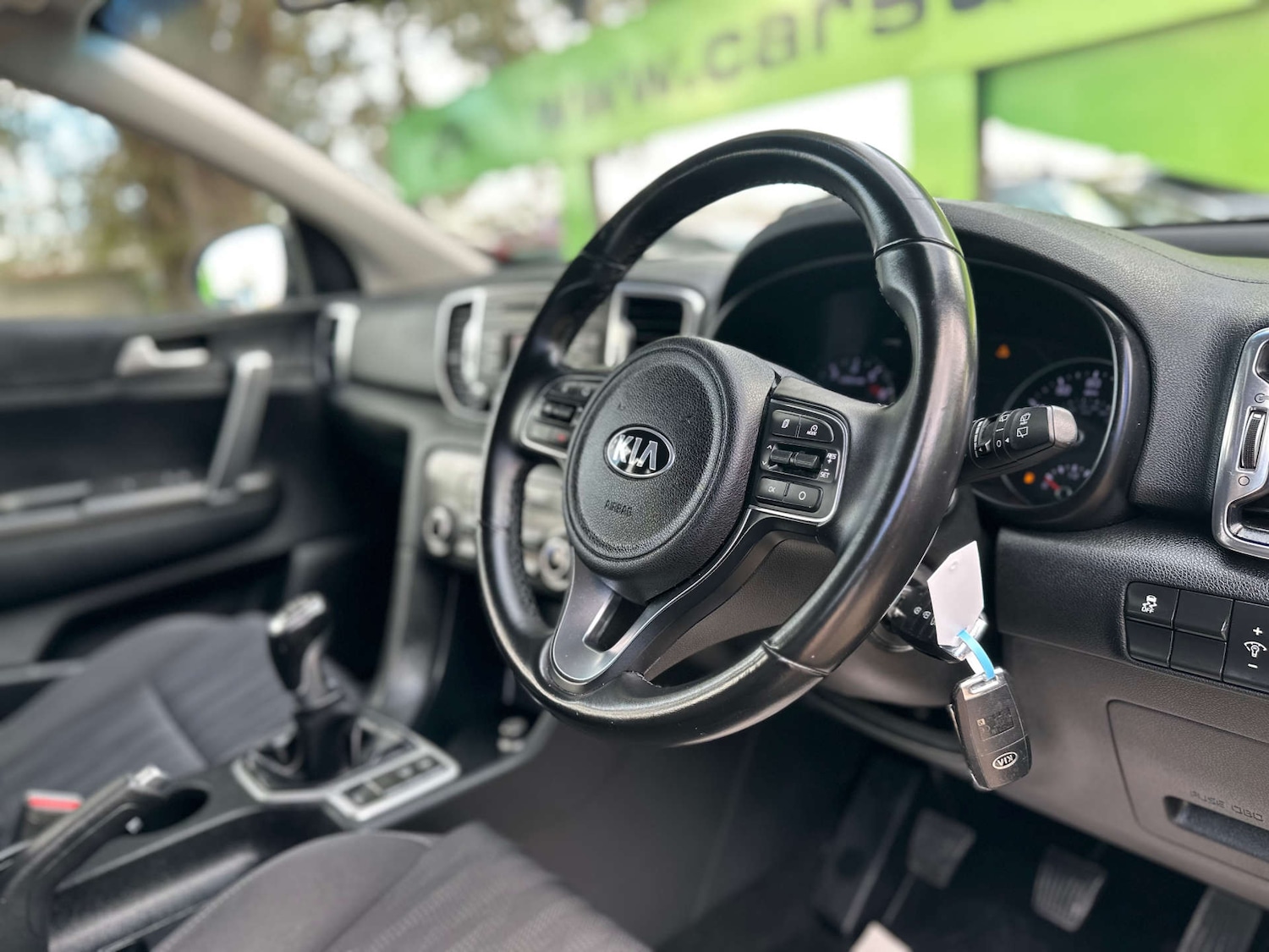 Used Kia Sportage 2017 for sale - 76340747: Photo 2