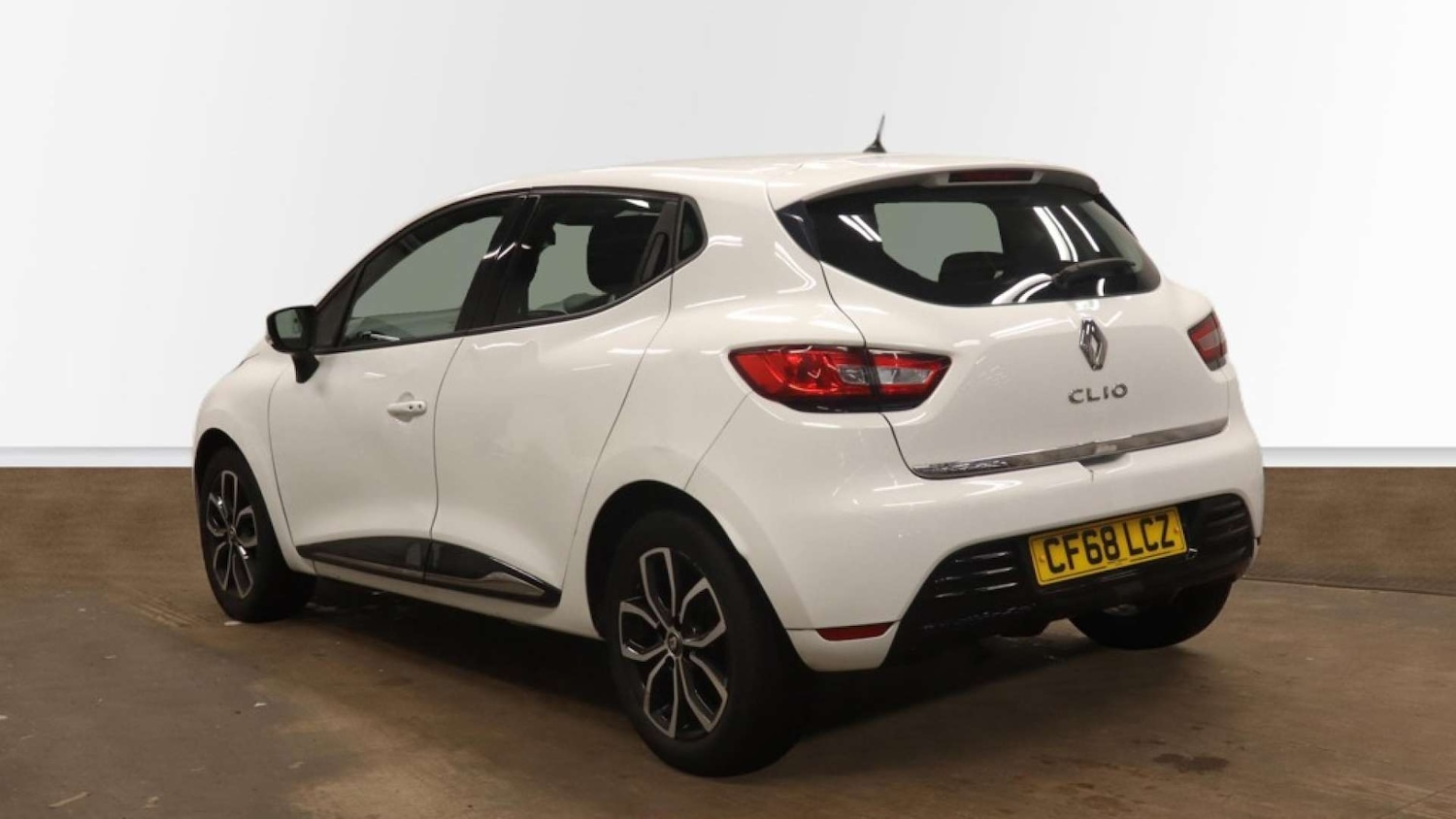 Used Renault Clio 2019 for sale - 77531854: Photo 10
