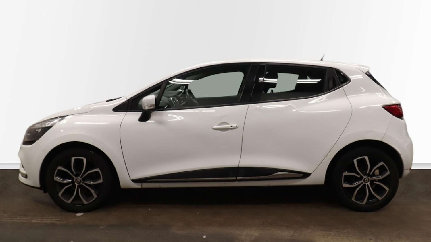 Used Renault Clio 2019 for sale - 77531854: Photo 13