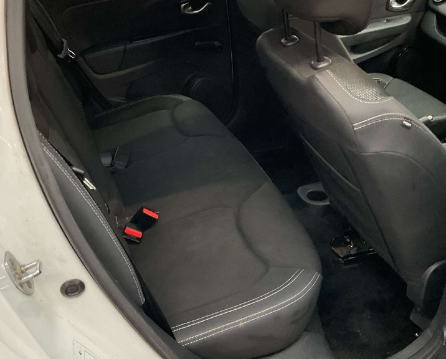 Used Renault Clio 2019 for sale - 77531854: Photo 4