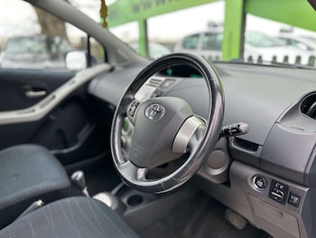 Used Toyota Yaris 2007 for sale - 77720562: Photo