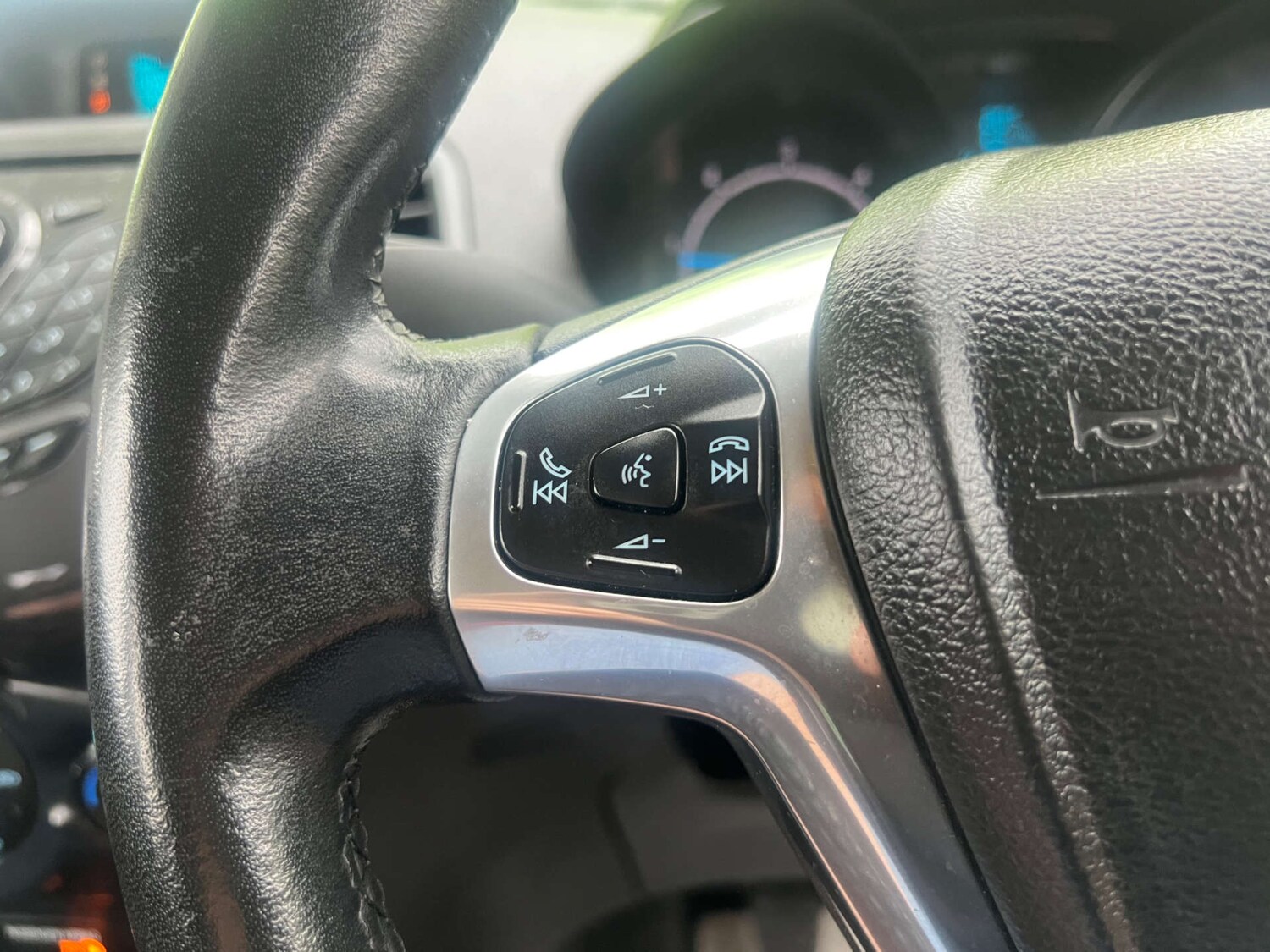 Used Ford Ecosport 2015 for sale - 77416875: Photo 26