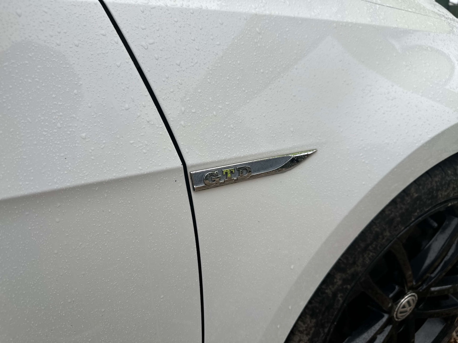 Used Volkswagen Golf 2014 for sale - 77636188: Photo 40