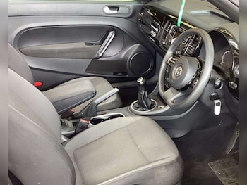 Used Volkswagen Beetle 2016 for sale - 75760894: Photo