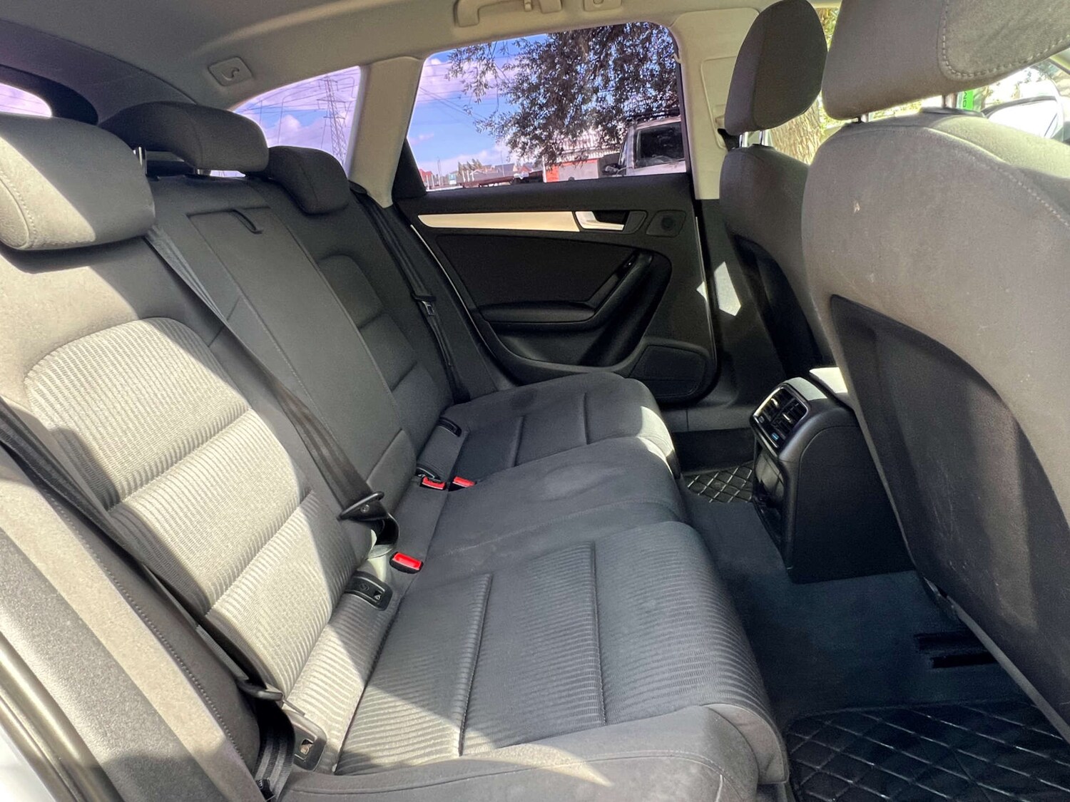 Used Audi A4 2012 for sale - 76601577: Photo 13