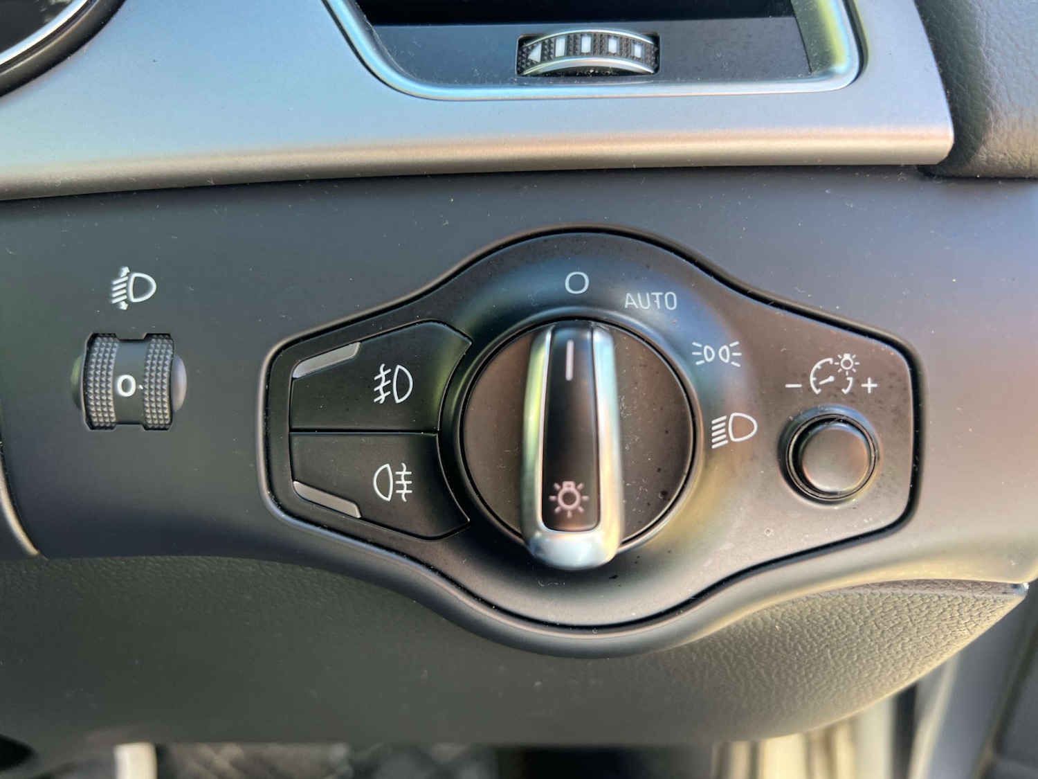 Used Audi A4 2012 for sale - 76601577: Photo 28