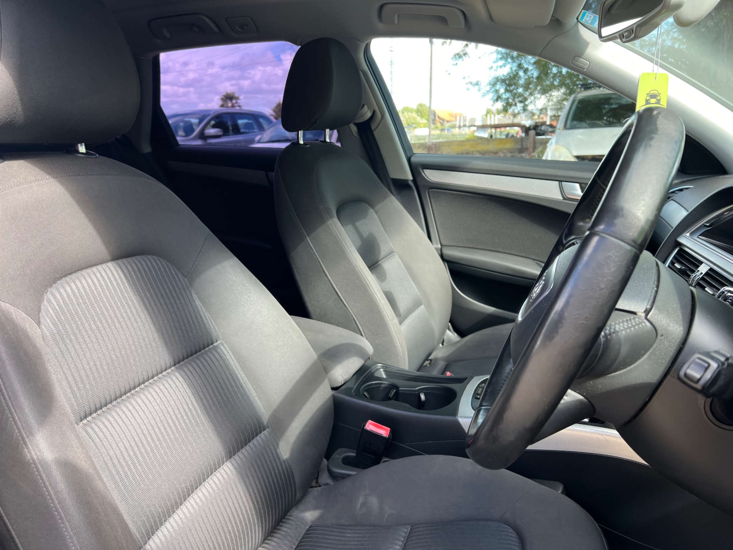 Used Audi A4 2012 for sale - 76601577: Photo 8