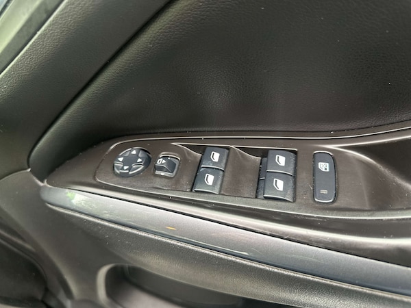 Used Vauxhall Grandland X 2019 for sale - 76319700: Photo 32