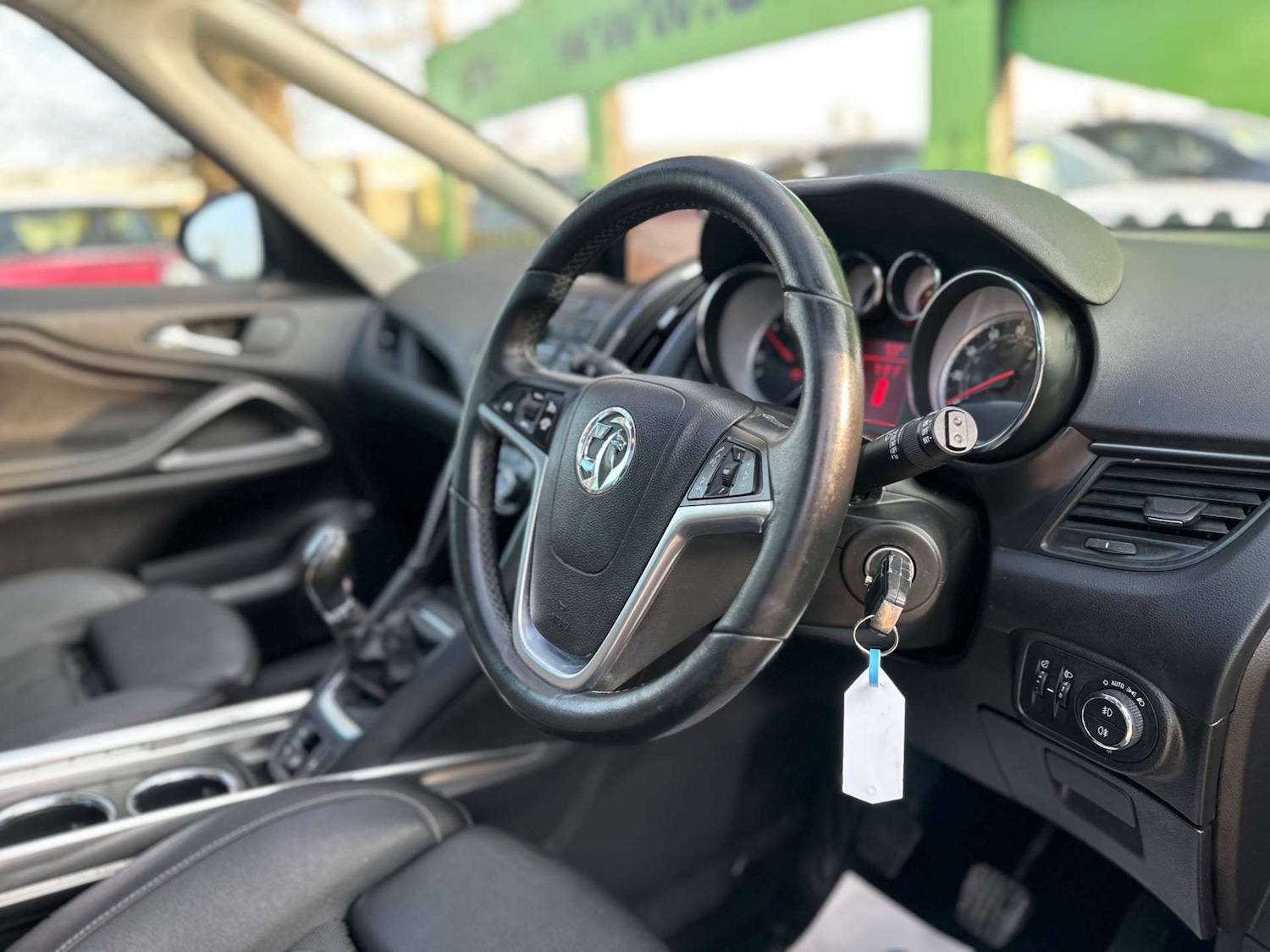 Used Vauxhall Zafira 2016 for sale - 78198754: Photo 2