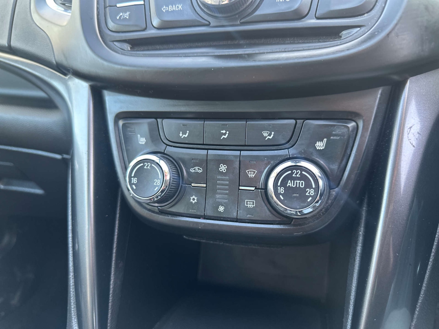 Used Vauxhall Zafira 2016 for sale - 78198754: Photo 22