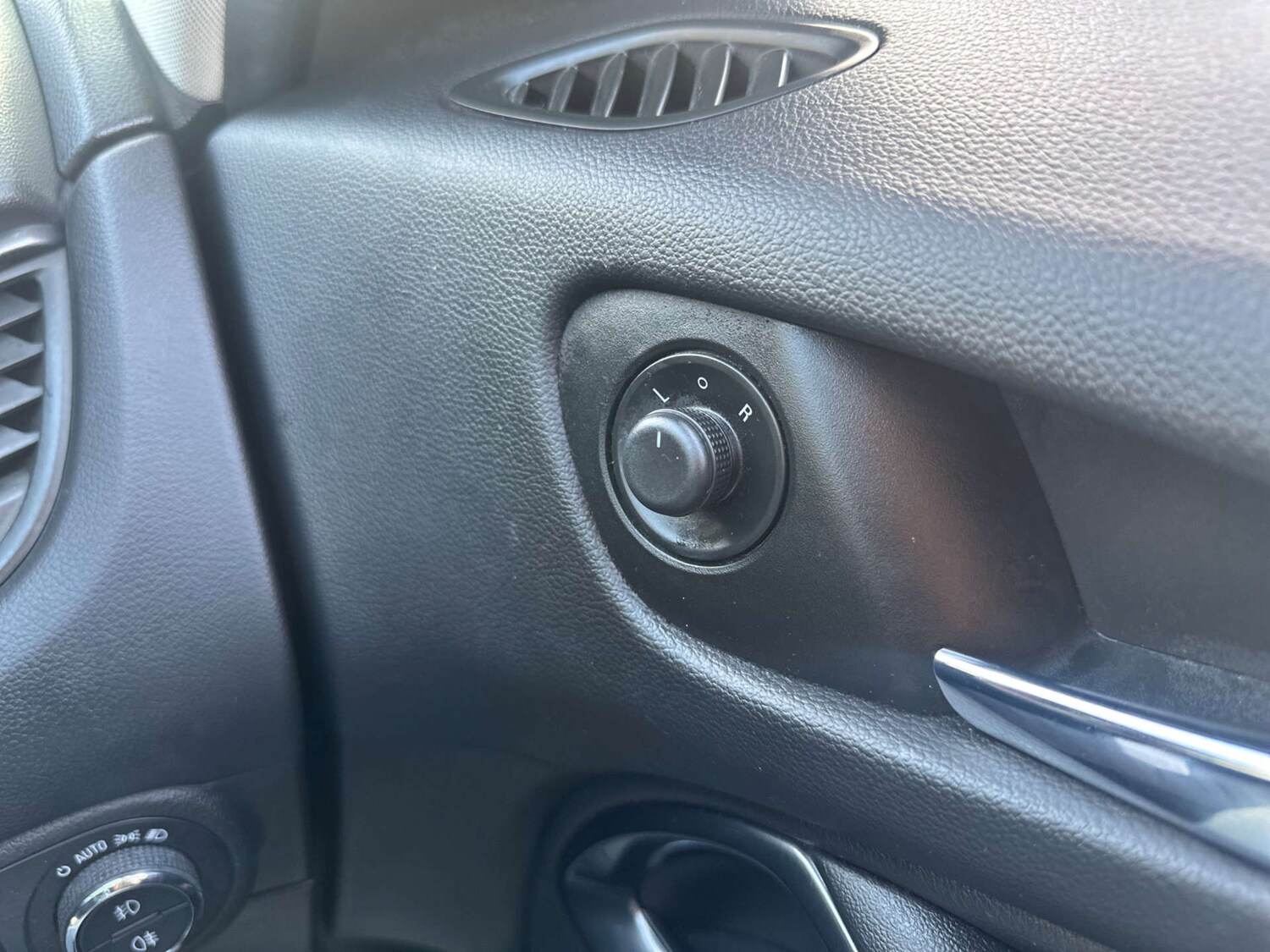 Used Vauxhall Zafira 2016 for sale - 78198754: Photo 29