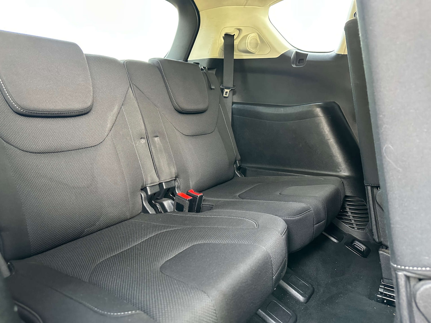 Used Ford S-Max 2016 for sale - 77621873: Photo 16