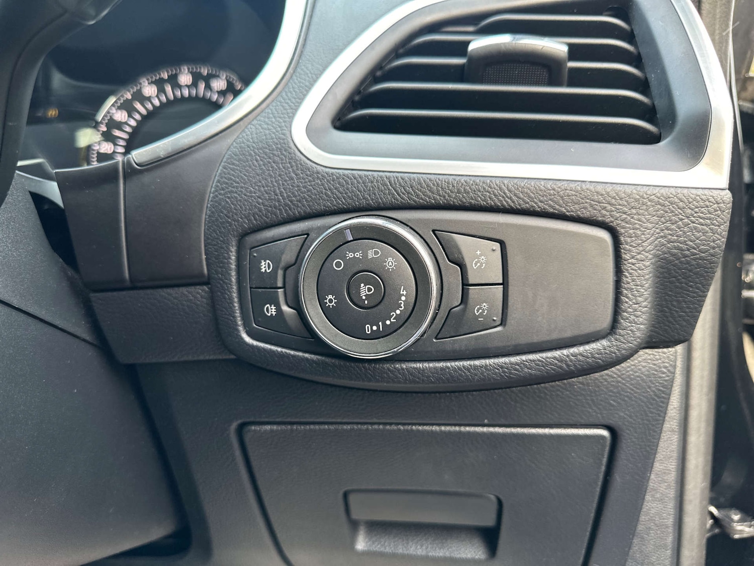 Used Ford S-Max 2016 for sale - 77621873: Photo 35