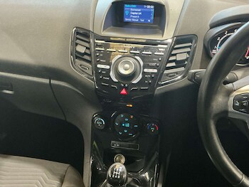 Used Ford Fiesta 2015 for sale - 78241843: Photo