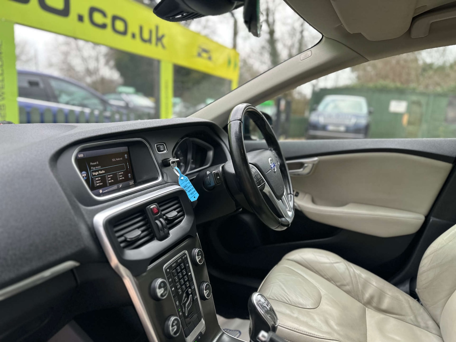 Used Volvo V40 2013 for sale - 77501214: Photo 12