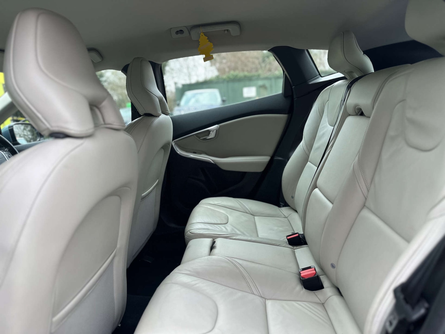 Used Volvo V40 2013 for sale - 77501214: Photo 13