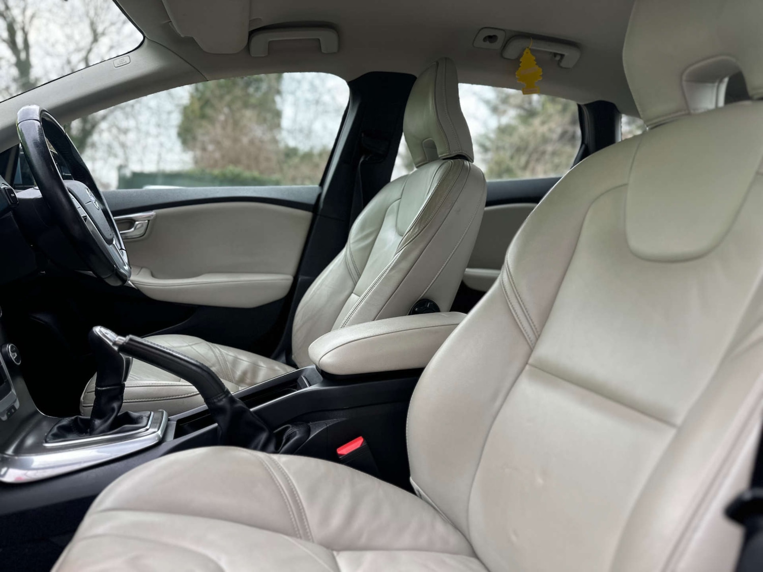 Used Volvo V40 2013 for sale - 77501214: Photo 17