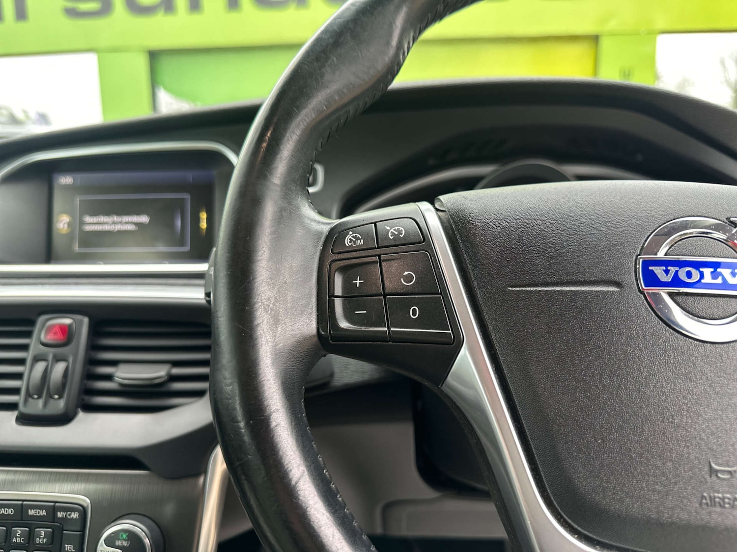 Used Volvo V40 2013 for sale - 77501214: Photo 23