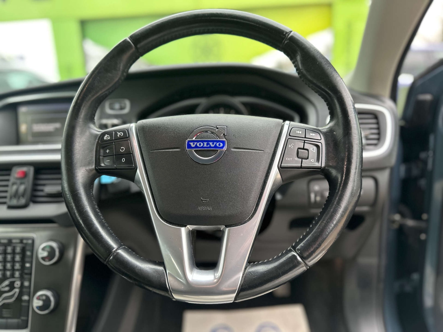 Used Volvo V40 2013 for sale - 77501214: Photo 30