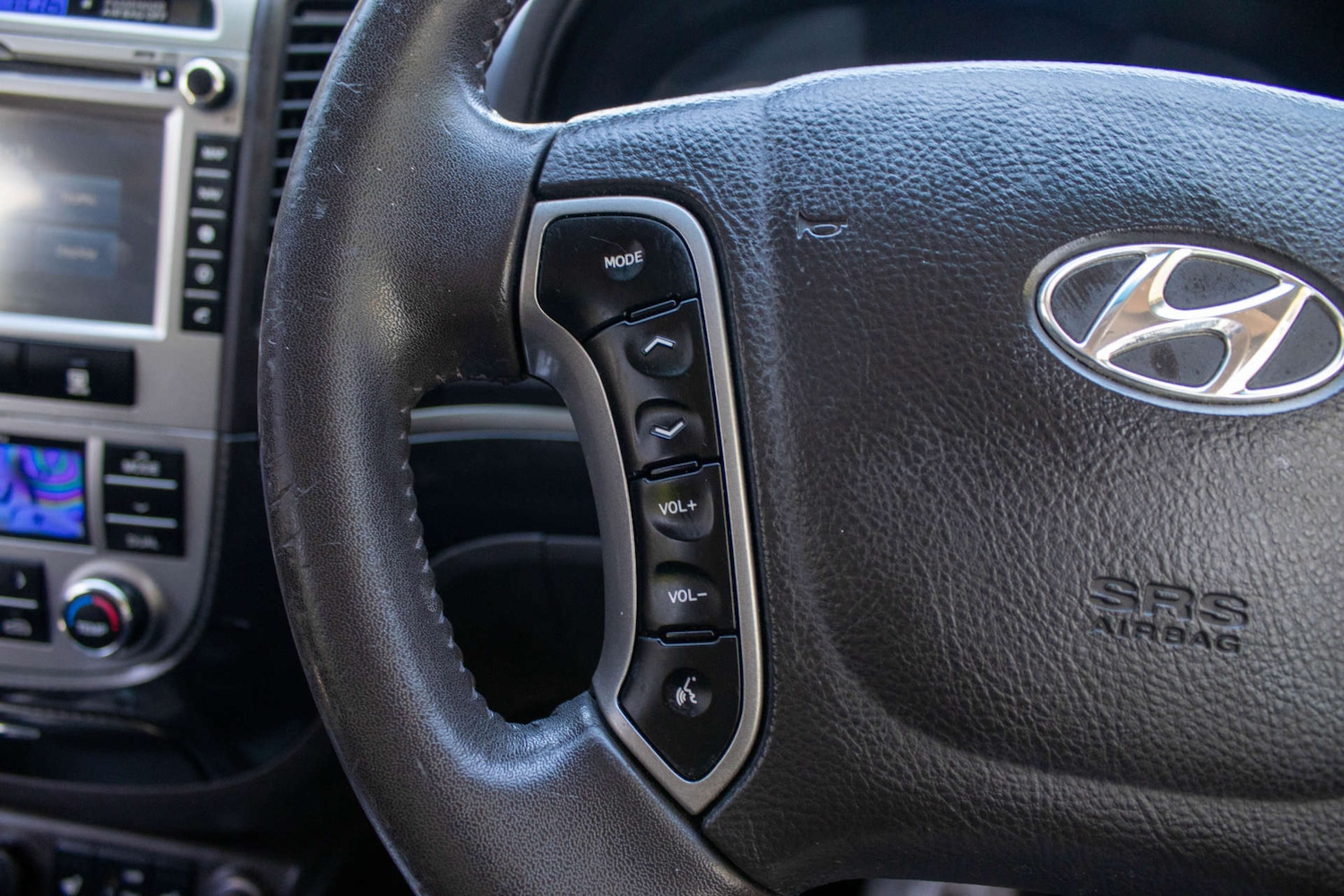 Used Hyundai Santa Fe 2012 for sale - 78210410: Photo 21