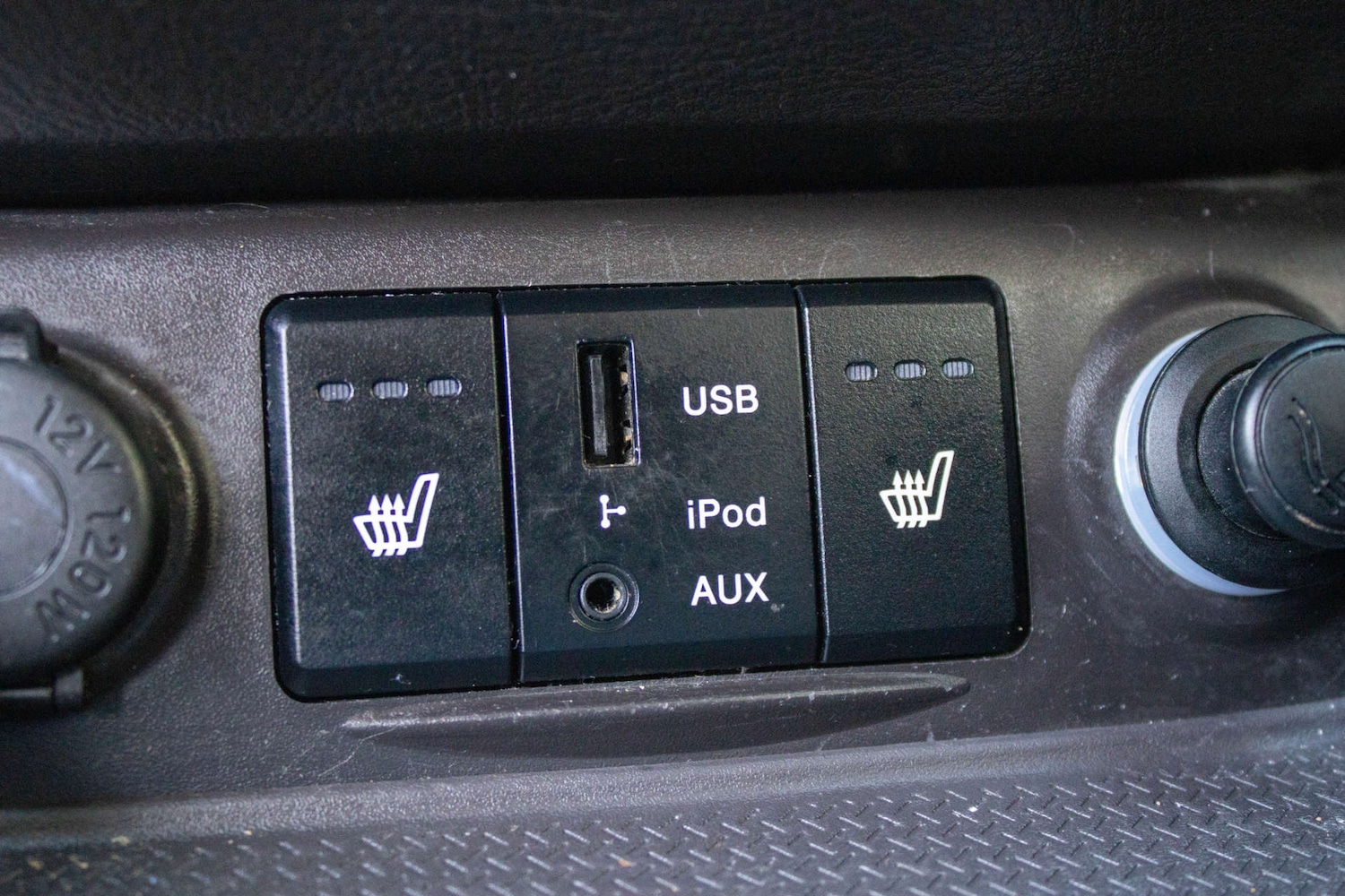 Used Hyundai Santa Fe 2012 for sale - 78210410: Photo 28