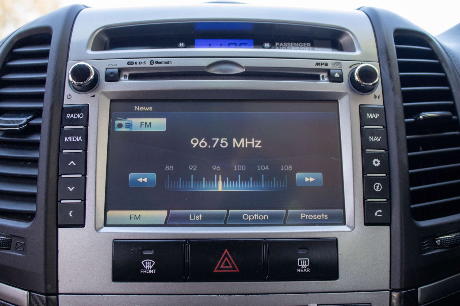 Used Hyundai Santa Fe 2012 for sale - 78210410: Photo 32