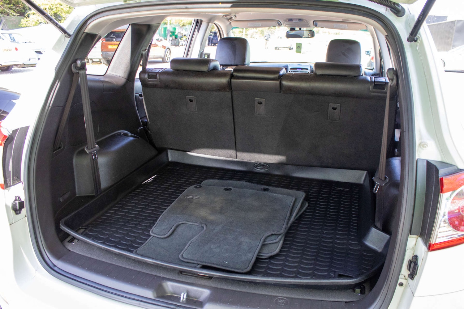 Used Hyundai Santa Fe 2012 for sale - 78210410: Photo 41