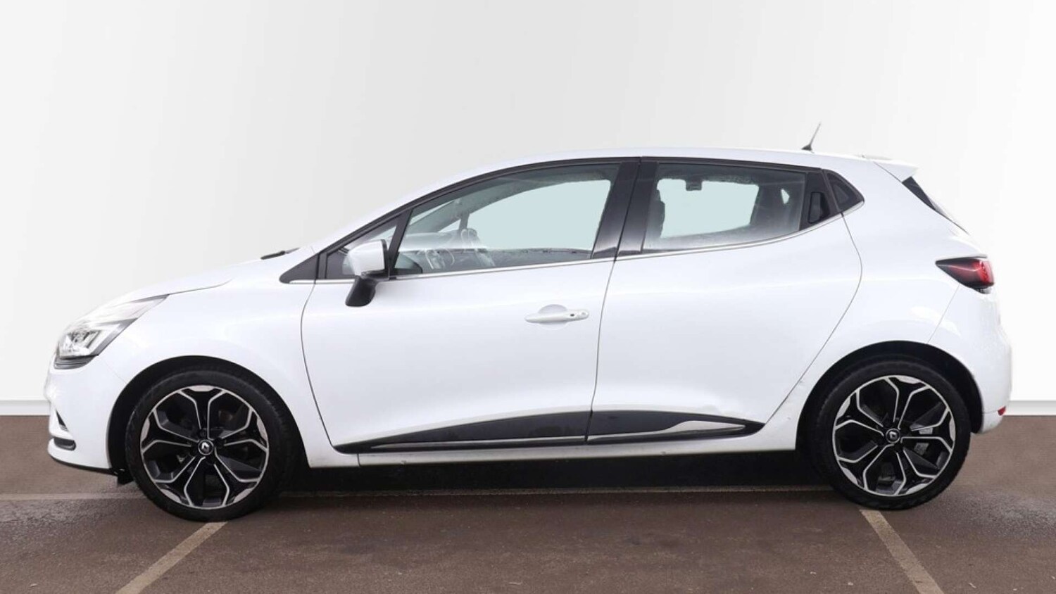 Used Renault Clio 2017 for sale - 77771462: Photo 10