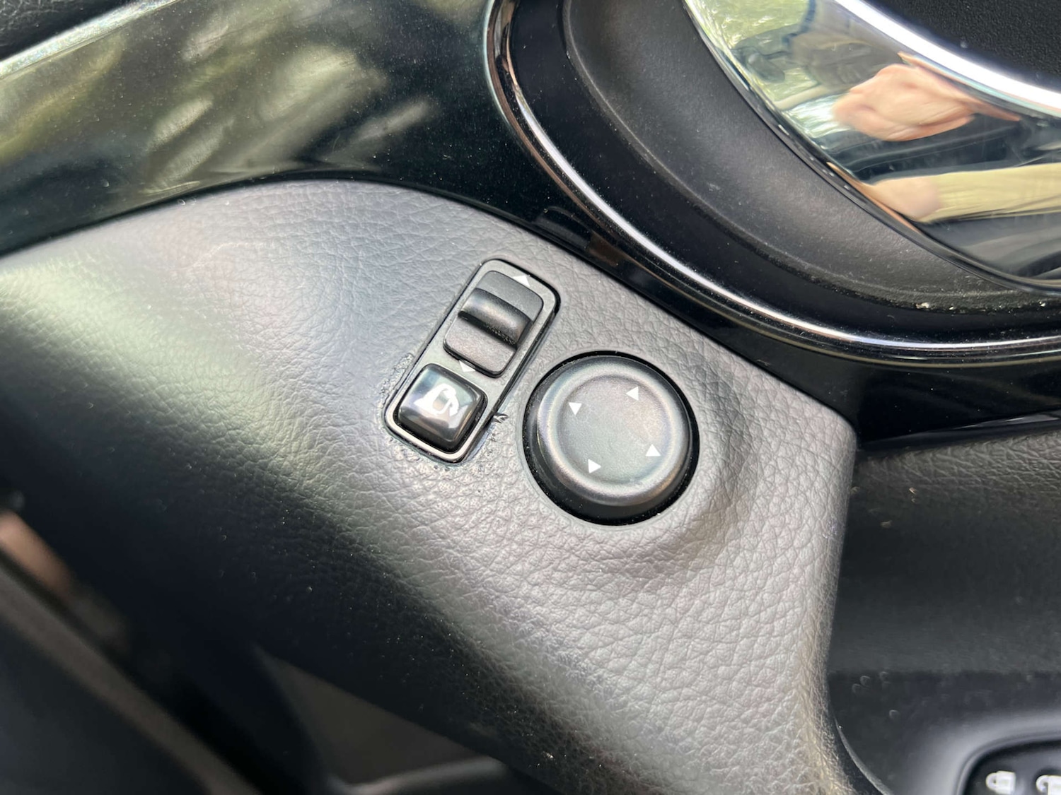 Vehicle 33