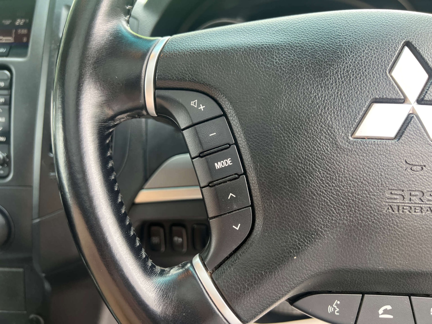 Used Mitsubishi Shogun 2010 for sale - 76391181: Photo 20