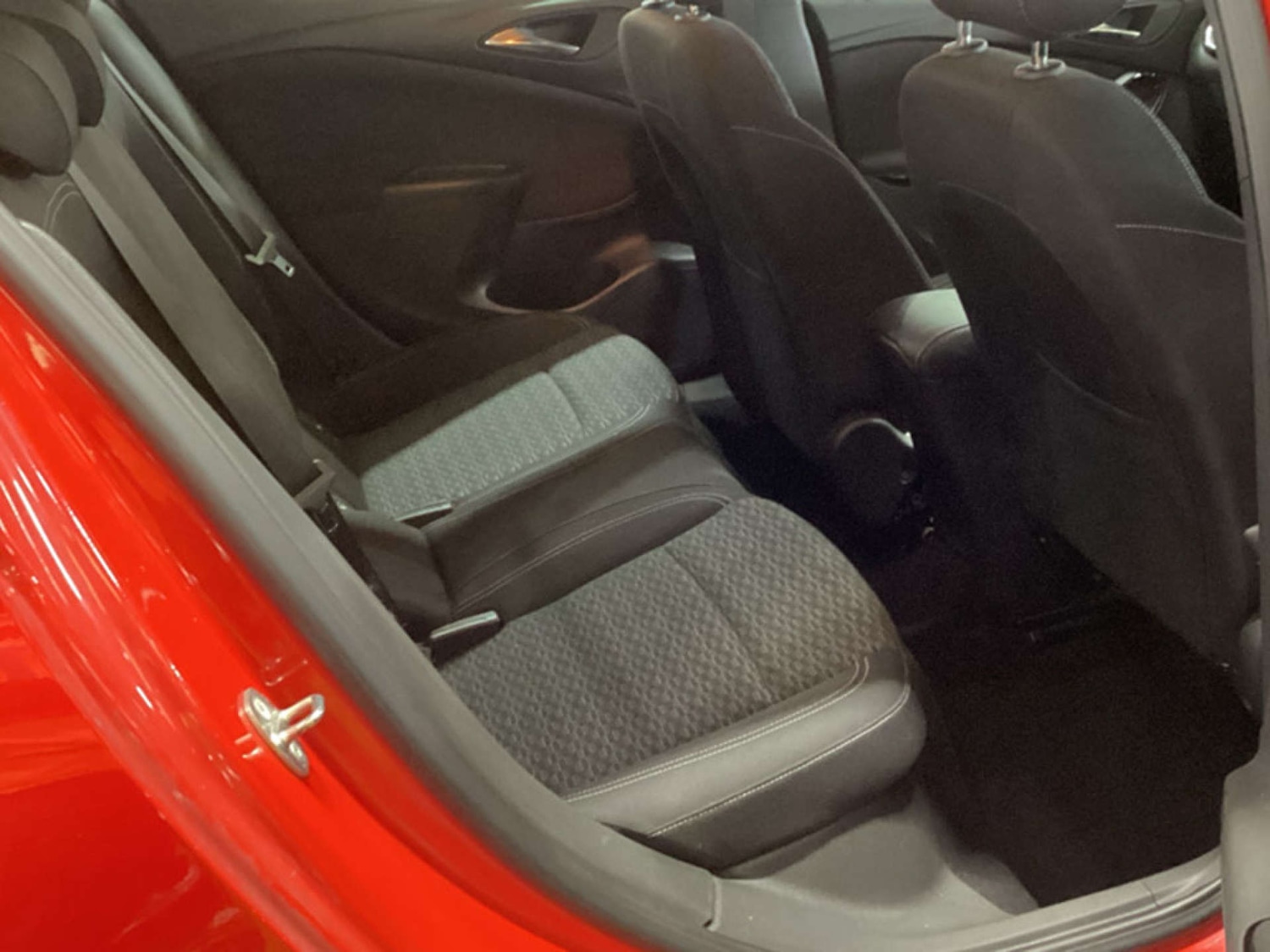 Used Vauxhall Astra 2016 for sale - 78003653: Photo 3