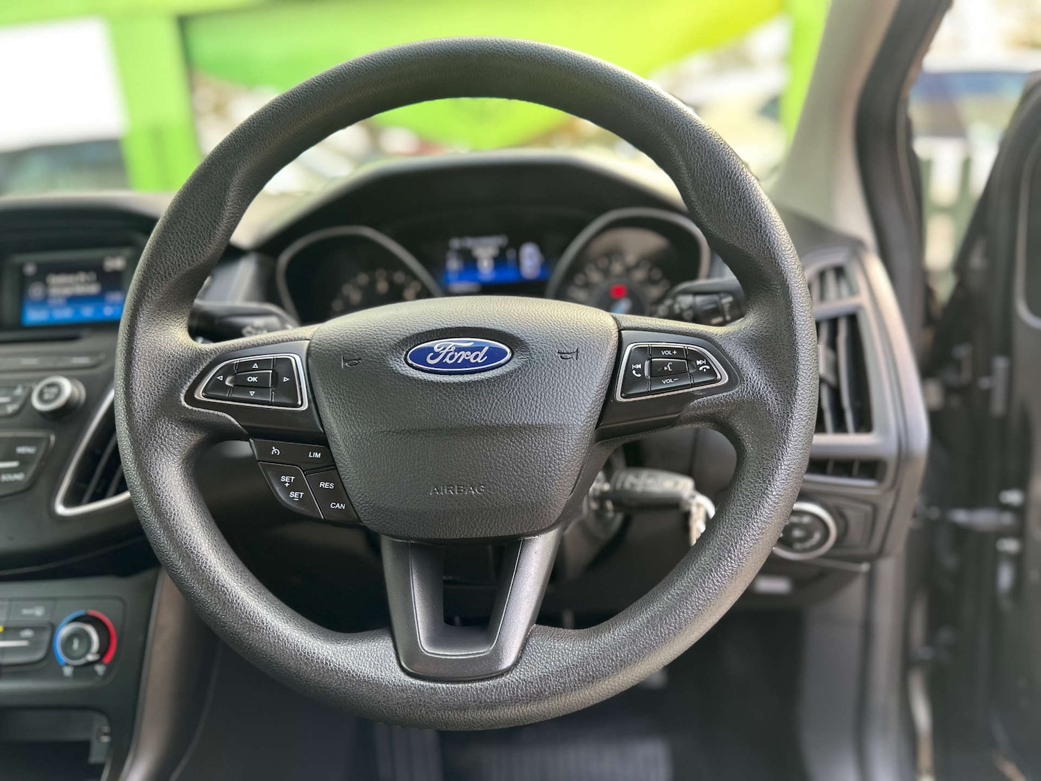 Used Ford Focus 2017 for sale - 76601627: Photo 31