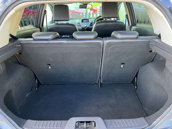 Used Ford Fiesta 2014 for sale - 75760899: Photo 12