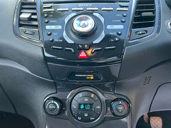 Used Ford Fiesta 2014 for sale - 75760899: Photo 20