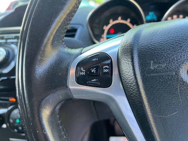 Used Ford Fiesta 2014 for sale - 75760899: Photo 28