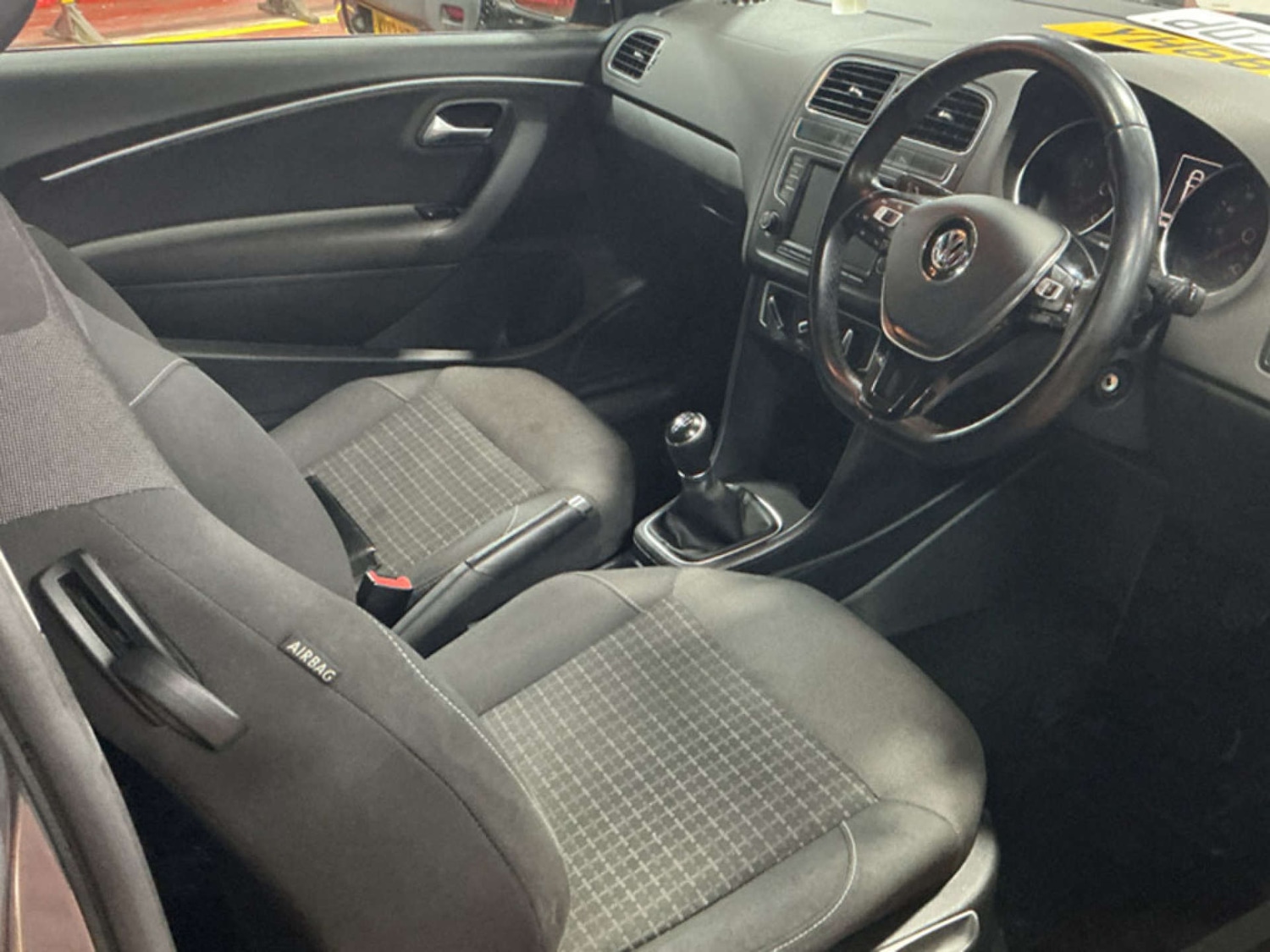 Used Volkswagen Polo 2016 for sale - 77392229: Photo 3